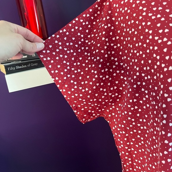 7 for $30 Plus Size Emery Rose Heart Print Dress - Picture 3 of 9